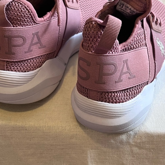 US Polo Association Athletic Shoes. - Picture 5 of 6